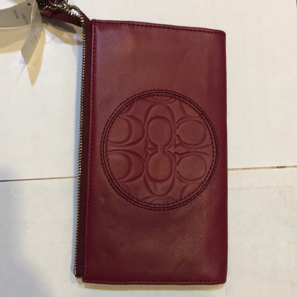 NWT Coach red leather wallet with wrist strap - Picture 2 of 8